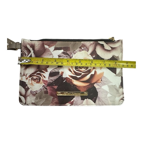 Betsey Johnson Floral Wristlet NWOT - Picture 5 of 12